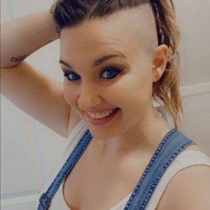 Meet your Posher, Brittany